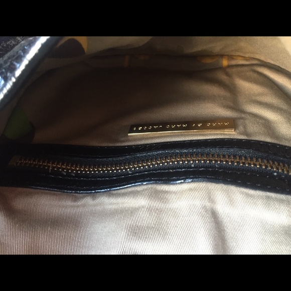 Marc by Marc Jacobs patent leather purse - Picture 6 of 8